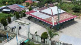 MASJID- Tampak Masjid Al Mujahidin di Pondok Amor, yang merupakan salah satu rumah ibadah yang mendapat bantuan dari Yusuf Rombe, secara pribadi beberapa tahun lalu.
FOTO: Media AIYE